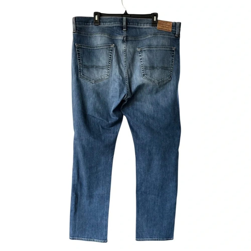 Lucky Brand Men’s Athletic Slim Straight Leg Jeans Size 38W x 32L Relaxed Fit